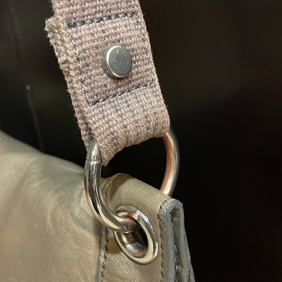 Vintage Banana Republic Lamb Skin - 2in 1,Crossbody & Shoulder bag. - Picture 5 of 16